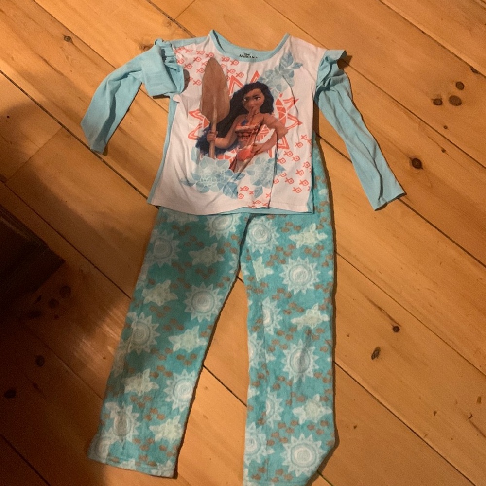 Girls Disney Moana pajamas